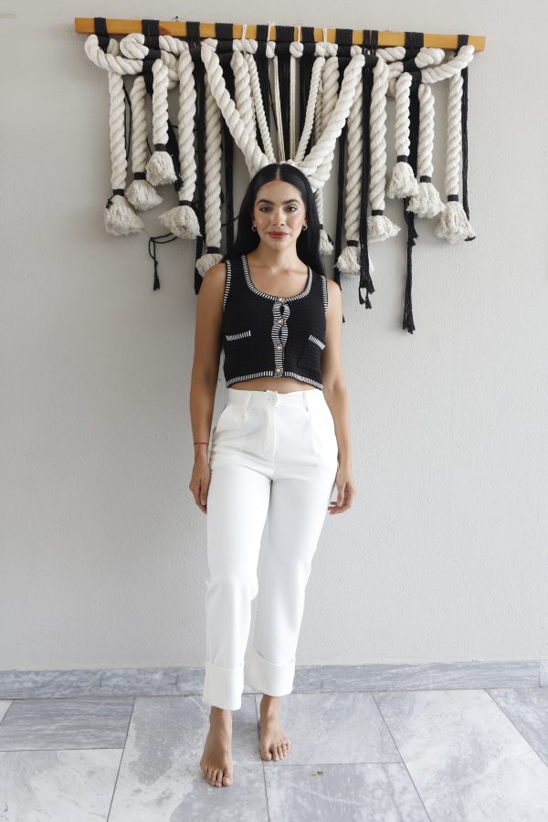 CHALECO CROP CON BOLSAS - Imagen 3