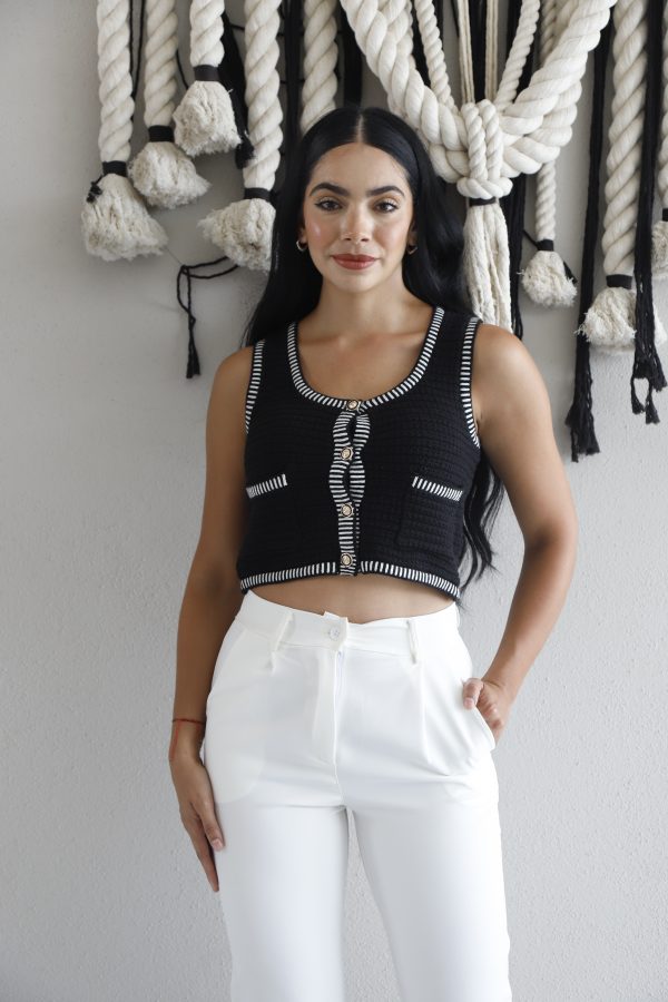 CHALECO CROP CON BOLSAS - Imagen 4